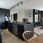 Modern With A Great View, Located Between The Arctic Cathedral And The Cable Car Vila *