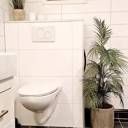 Modern In Tromso, Located Between The Arctic Cathedral And The Cable Car Willa Tromsø