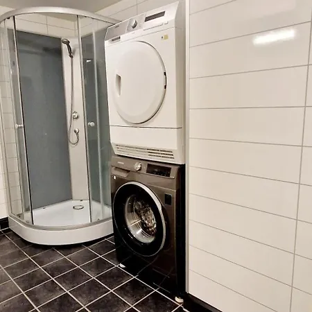 Willa Modern In Tromso, Located Between The Arctic Cathedral And The Cable Car Tromsø