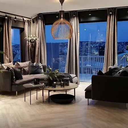 Modern With A Great View, Located Between The Arctic Cathedral And The Cable Car Villa