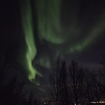 Willa Modern In Tromso, Located Between The Arctic Cathedral And The Cable Car *