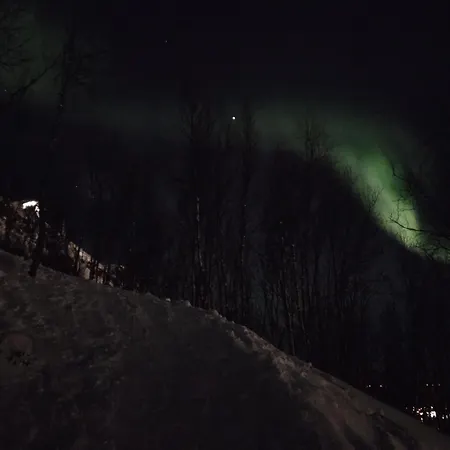 Willa Modern In Tromso, Located Between The Arctic Cathedral And The Cable Car *