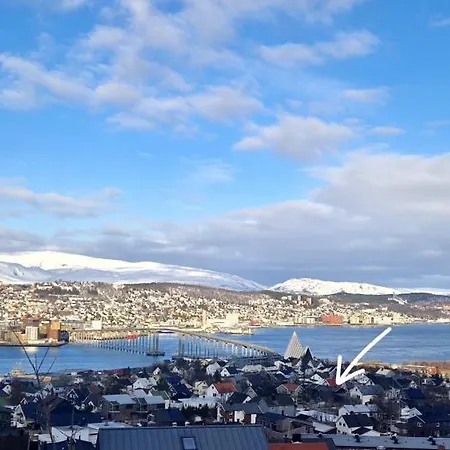 Modern In Tromso, Located Between The Arctic Cathedral And The Cable Car Willa Tromsø