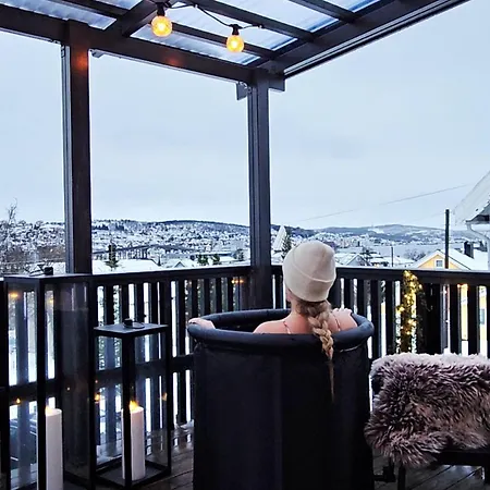 Modern With A Great View, Located Between The Arctic Cathedral And The Cable Car Villa Tromsø