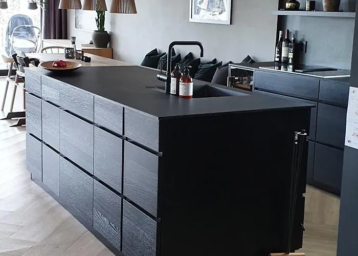 Modern With A Great View, Located Between The Arctic Cathedral And The Cable Car * Tromsø