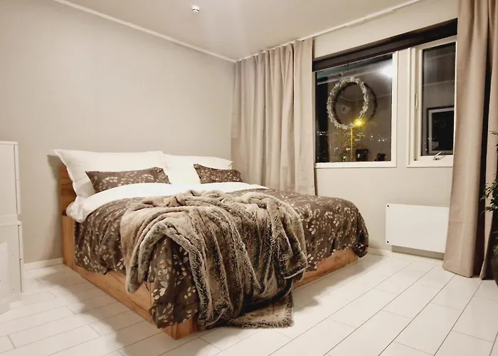 Villa Modern With A Great View, Located Between The Arctic Cathedral And The Cable Car