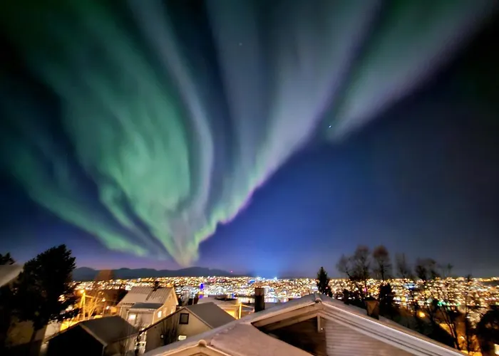 Modern With A Great View, Located Between The Arctic Cathedral And The Cable Car Tromsø